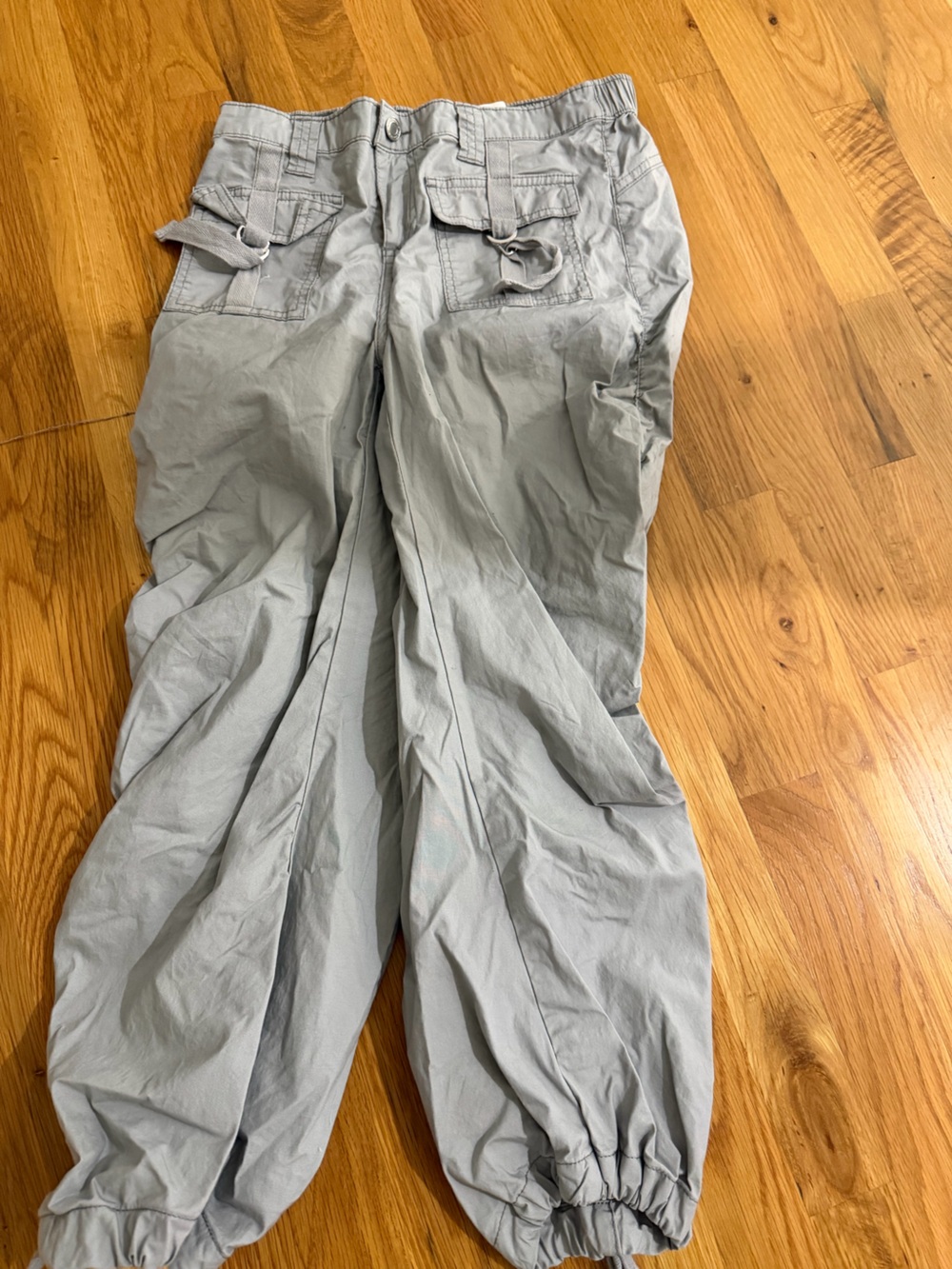 No Boundaries Women's Light Gray Cargo Jogger Pants